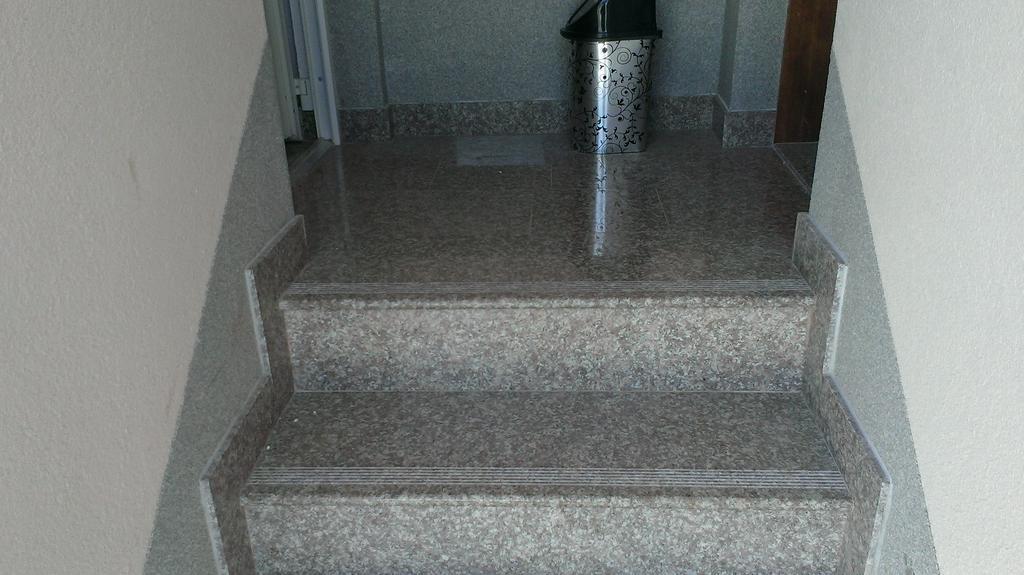 Apartments Foco Сараево Стая снимка